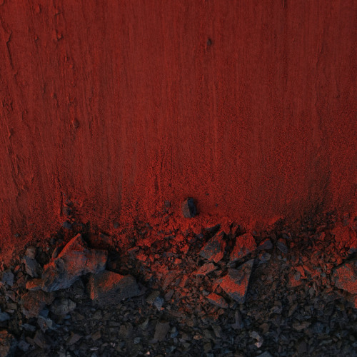 SUMNEY, MOSES - BLACK IN DEEP REDSUMNEY, MOSES - BLACK IN DEEP RED.jpg